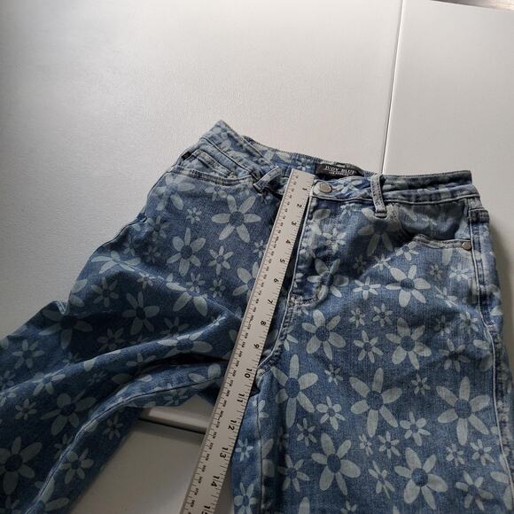 Judy Blue Jeans Womens 29 Blue Wide Crop Daisy Floral Raw Hem Stretch JB88772 - Picture 7 of 12